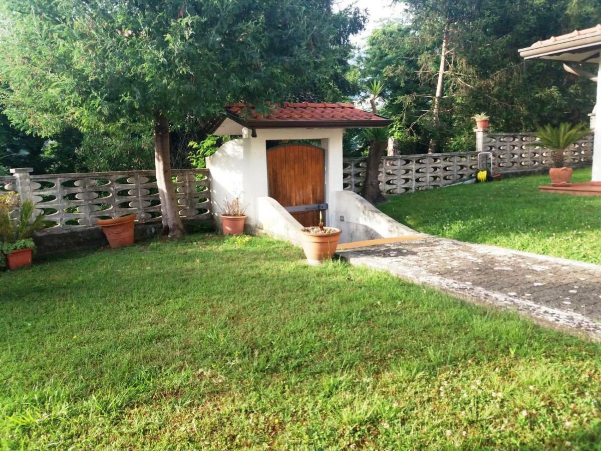 فيلا Da Adria Al Corvenale - Casa Vacanze Carrara - المظهر الخارجي الصورة