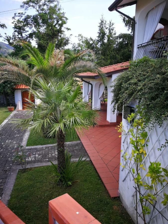 فيلا Da Adria Al Corvenale - Casa Vacanze Carrara - المظهر الخارجي الصورة